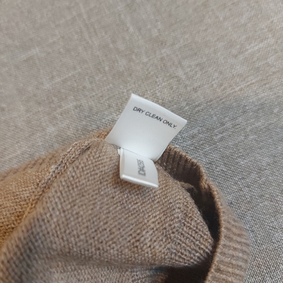 BNWT EXPRESS Design Studio Wool Sweater Vest (Tan)(Medium) - Picture 4 of 7